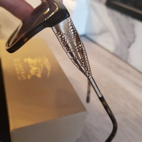 Burberry Sunglasses - Picture 3 of 6